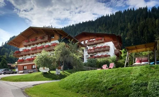 Alpin Aparthotel 3*